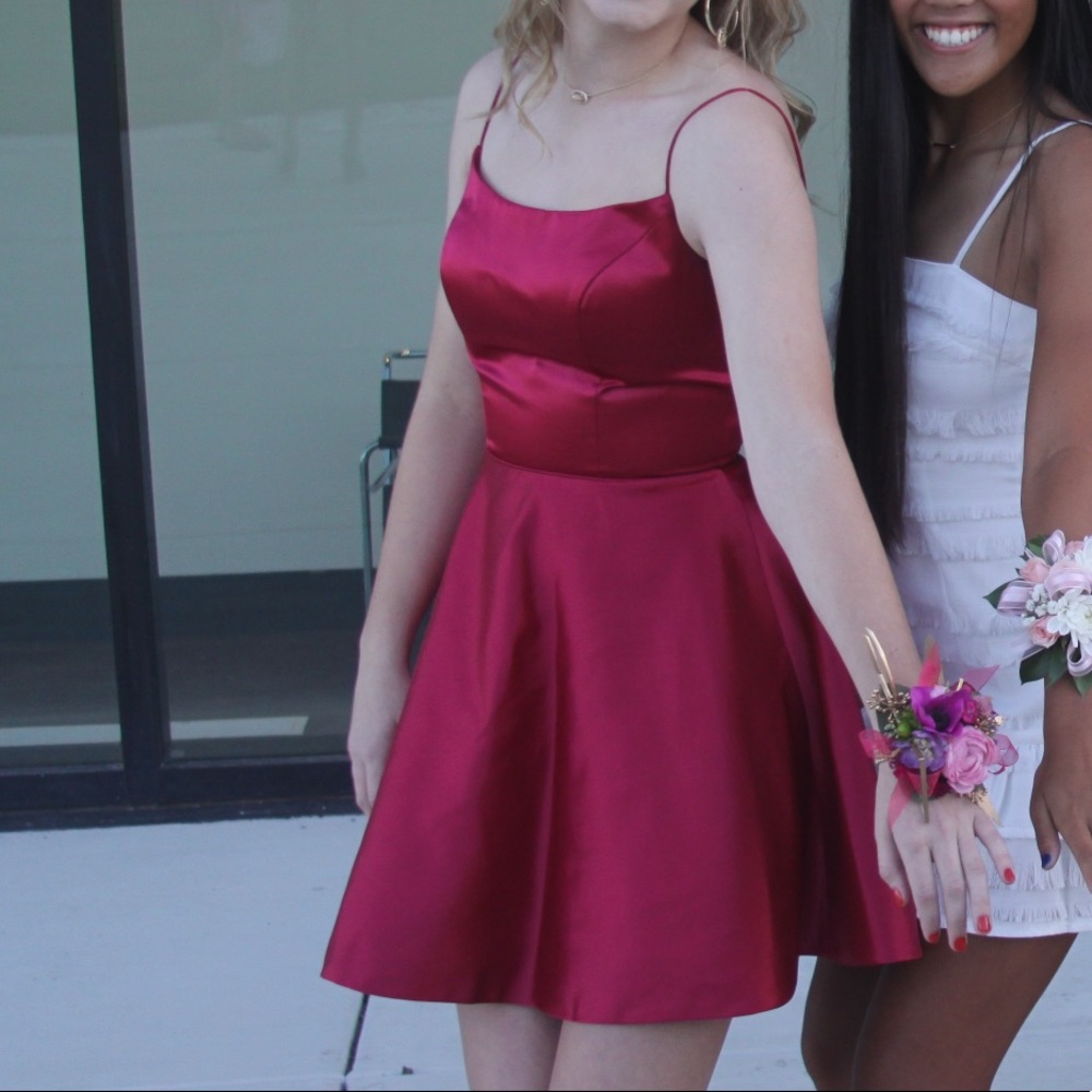 Red Sherri Hill Homecoming Dress